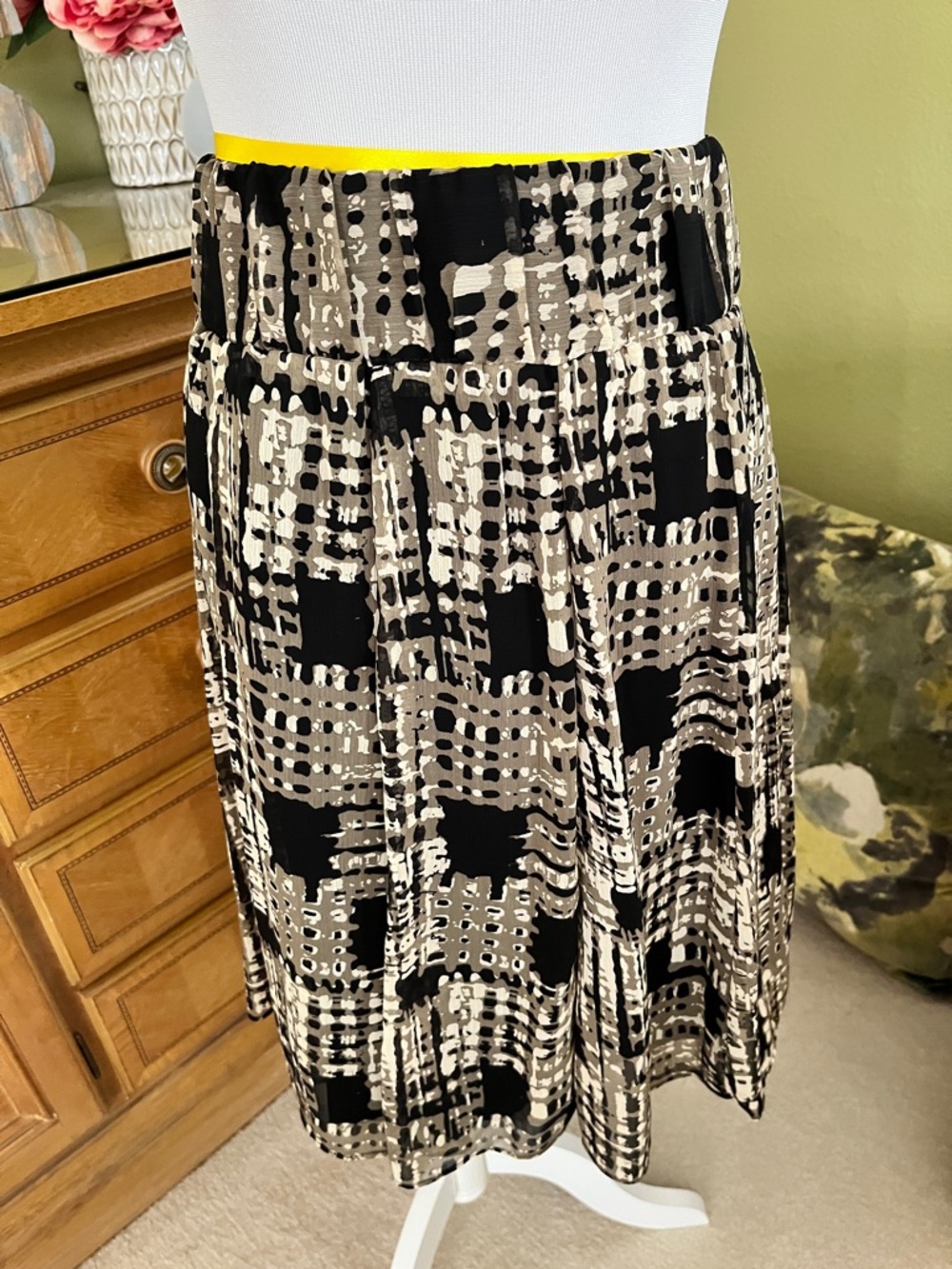 Black and Taupe Abstract Design Skirt